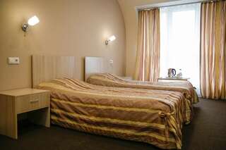 Гостиница Курортный отель Беловодье Белокуриха Улучшенный двухместный номер с 2 отдельными кроватями-1